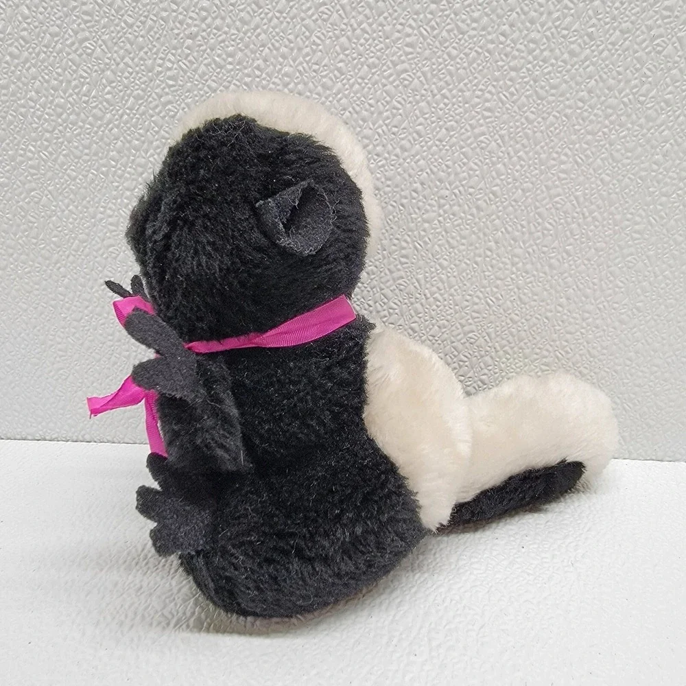 Vintage 1974 Dakin Skunk Plush Blue Eyes Pink Nose & Ribbon - Rare!